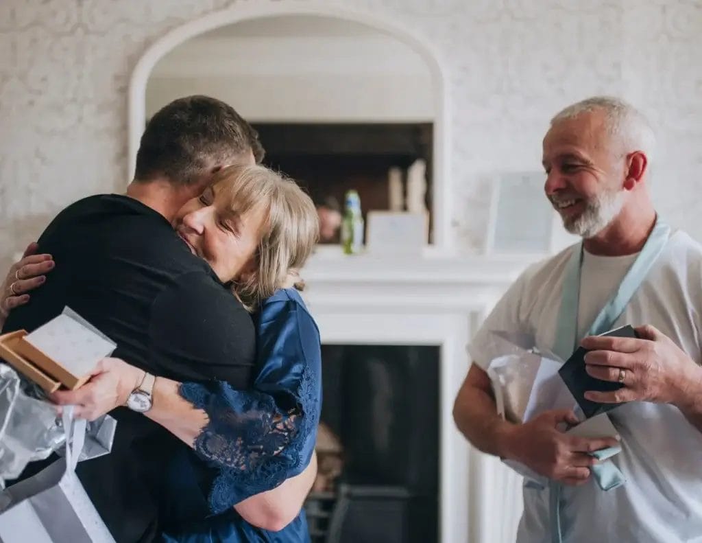 norwood park wedding photographer exchanging gifts